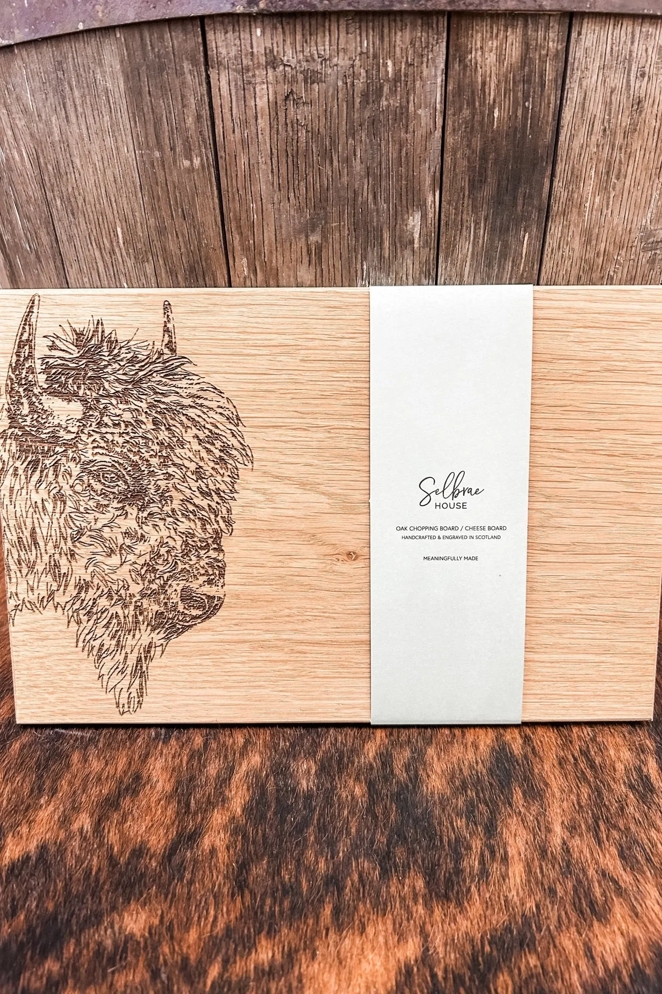 Bison Oak Serving Board - 30 CM